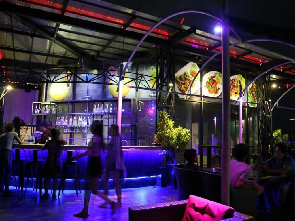 Yeak Loam Hotel Banlung Buitenkant foto