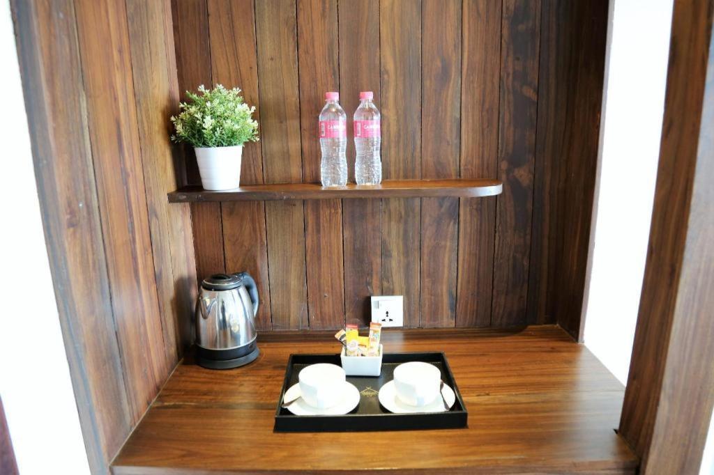 Yeak Loam Hotel Banlung Buitenkant foto