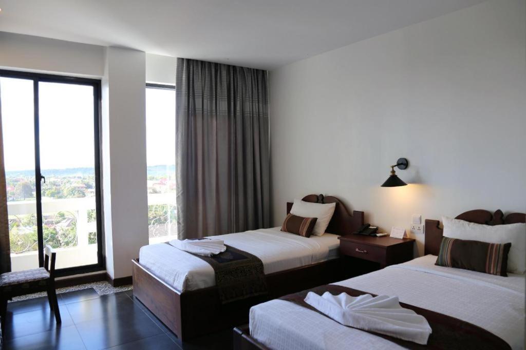 Yeak Loam Hotel Banlung Buitenkant foto