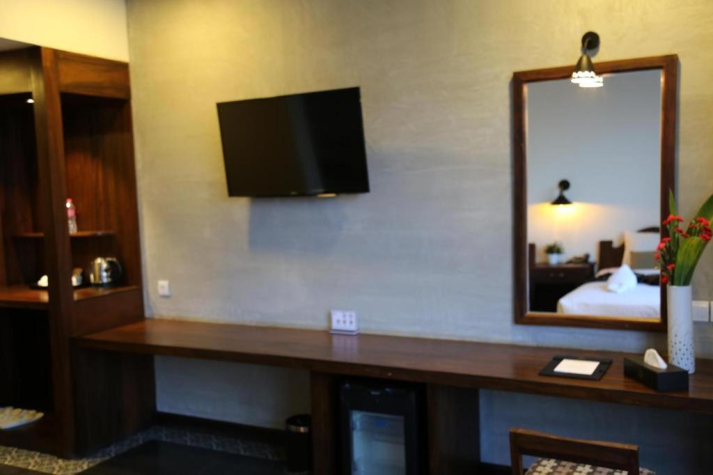 Yeak Loam Hotel Banlung Buitenkant foto