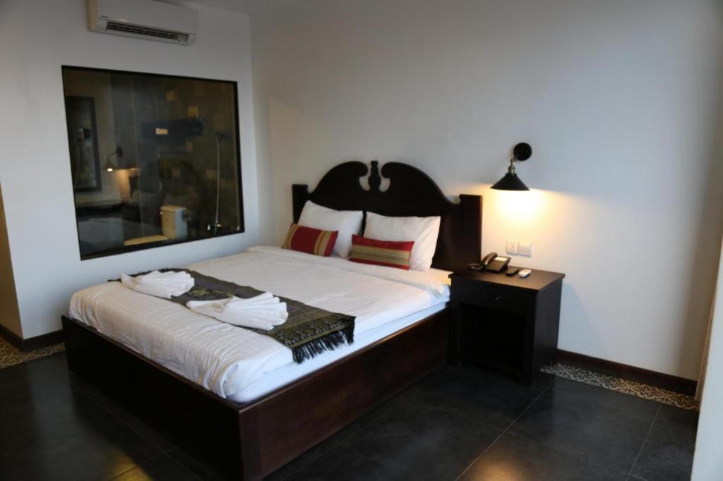 Yeak Loam Hotel Banlung Buitenkant foto