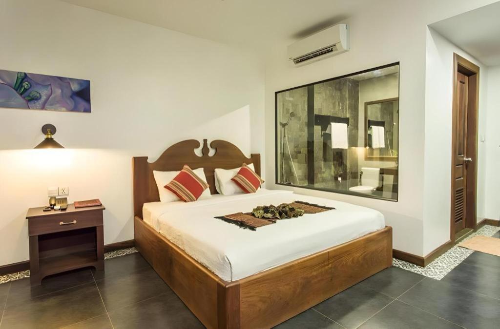 Yeak Loam Hotel Banlung Buitenkant foto